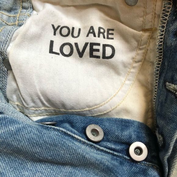 AMO Babe Sweet Cheeks Light Wash Blue Jeans Size 26 - Picture 6 of 9